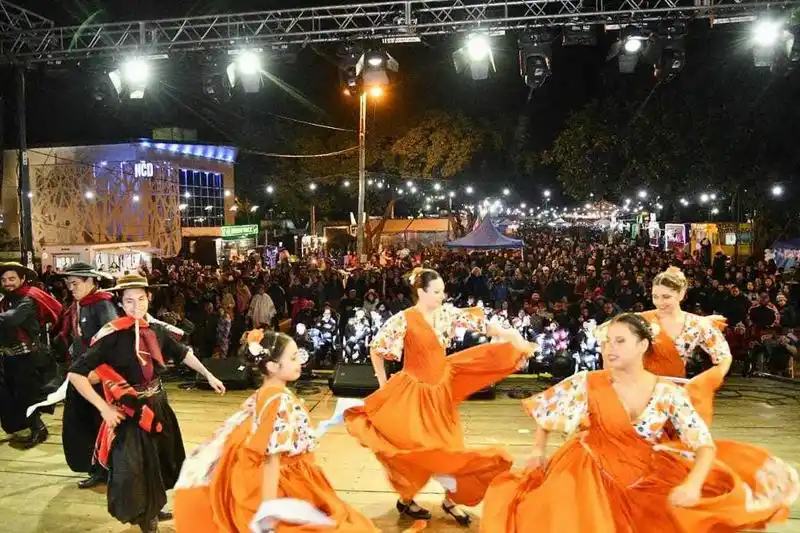 La ciudadanía disfrutó de dos noches de festival con artistas locales