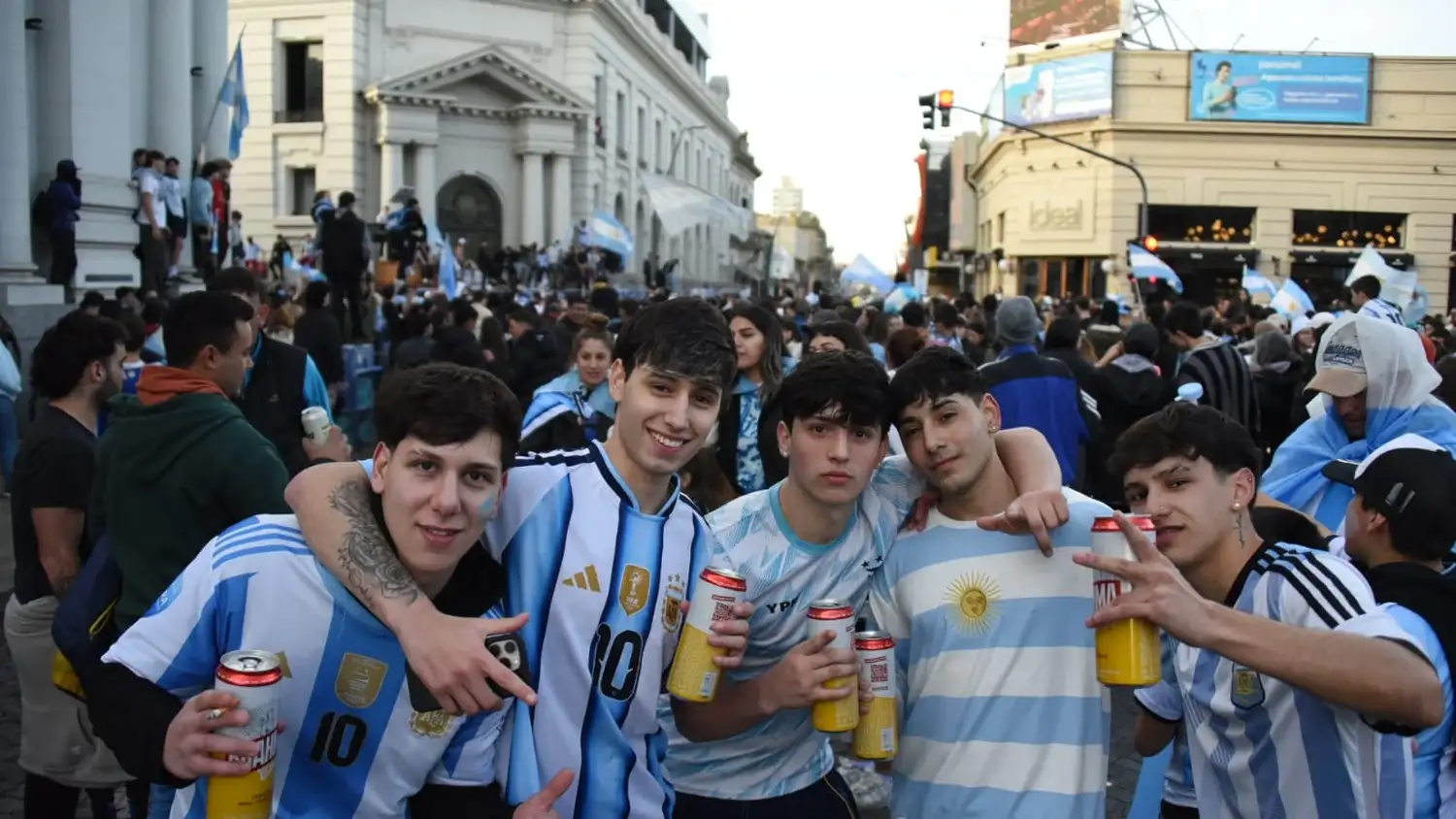 Argentina-Inglaterra: cómo afectará el partido de la Selección a la actividad comercial en Tandil