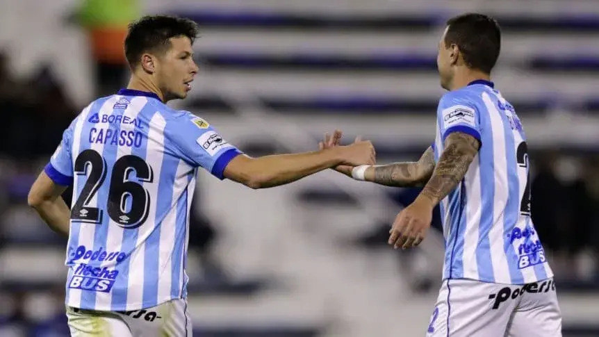 Con la mente puesta en la Copa Libertadores, Vélez perdió ante Atlético Tucumán 