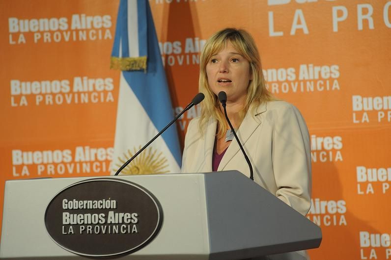 Elecciones 2013: Cristina Álvarez Rodríguez comparó a los intendentes massistas con Macri