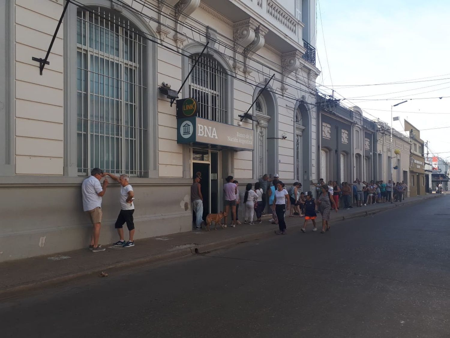 Asueto previo a Nochebuena: quiénes trabajan y quiénes tienen feriado este viernes