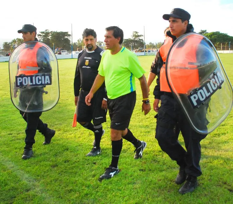 Por pedido policial, no habrá partidos en Necochea y Quequén