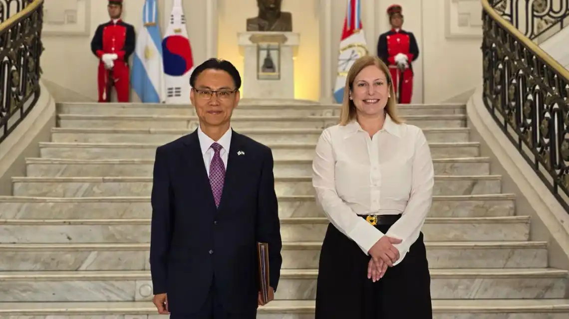 “Corea del Sur está muy interesada en los productos santafesinos como la carne, los lácteos y nuestra maquinaria agrícola”, destacó Scaglia.