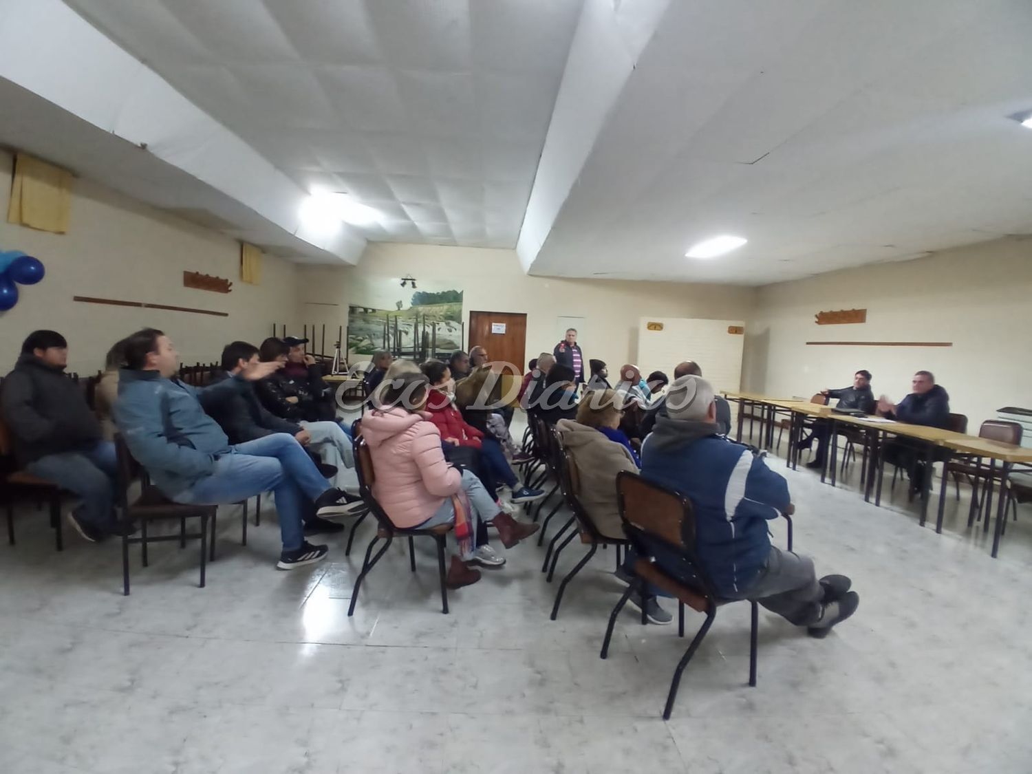 Reunión de vecinos en La Dulce por el cierre del Correo Argentino