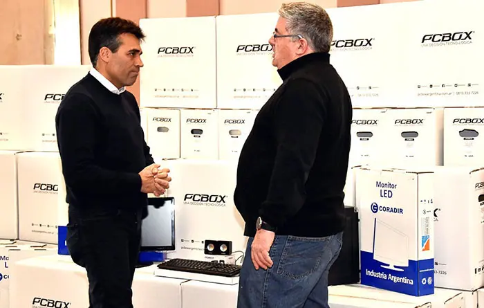Arribaron 86 computadoras para optimizar la atención