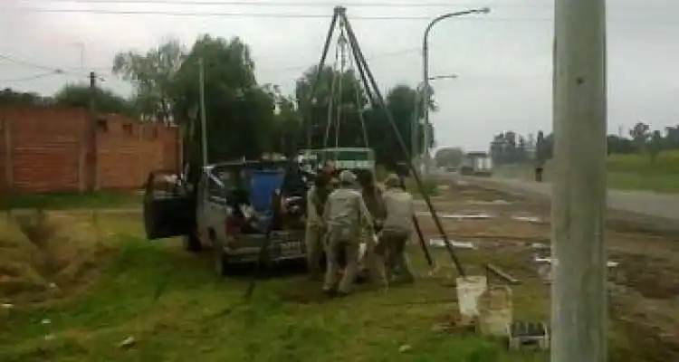 Comenzaron los estudios de suelo para el Puente Peatonal