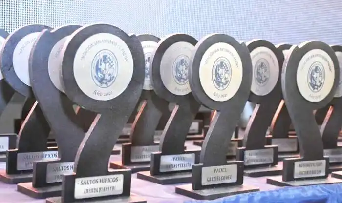 La lluvia obligó a suspender la reunión informativa del XXXV premio San Antonio de Padua