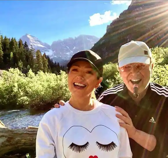 ¿Thalía y su familia se infectaron de Covid-19? Tommy Mottola agradece haber sobrevivido el coronavirus