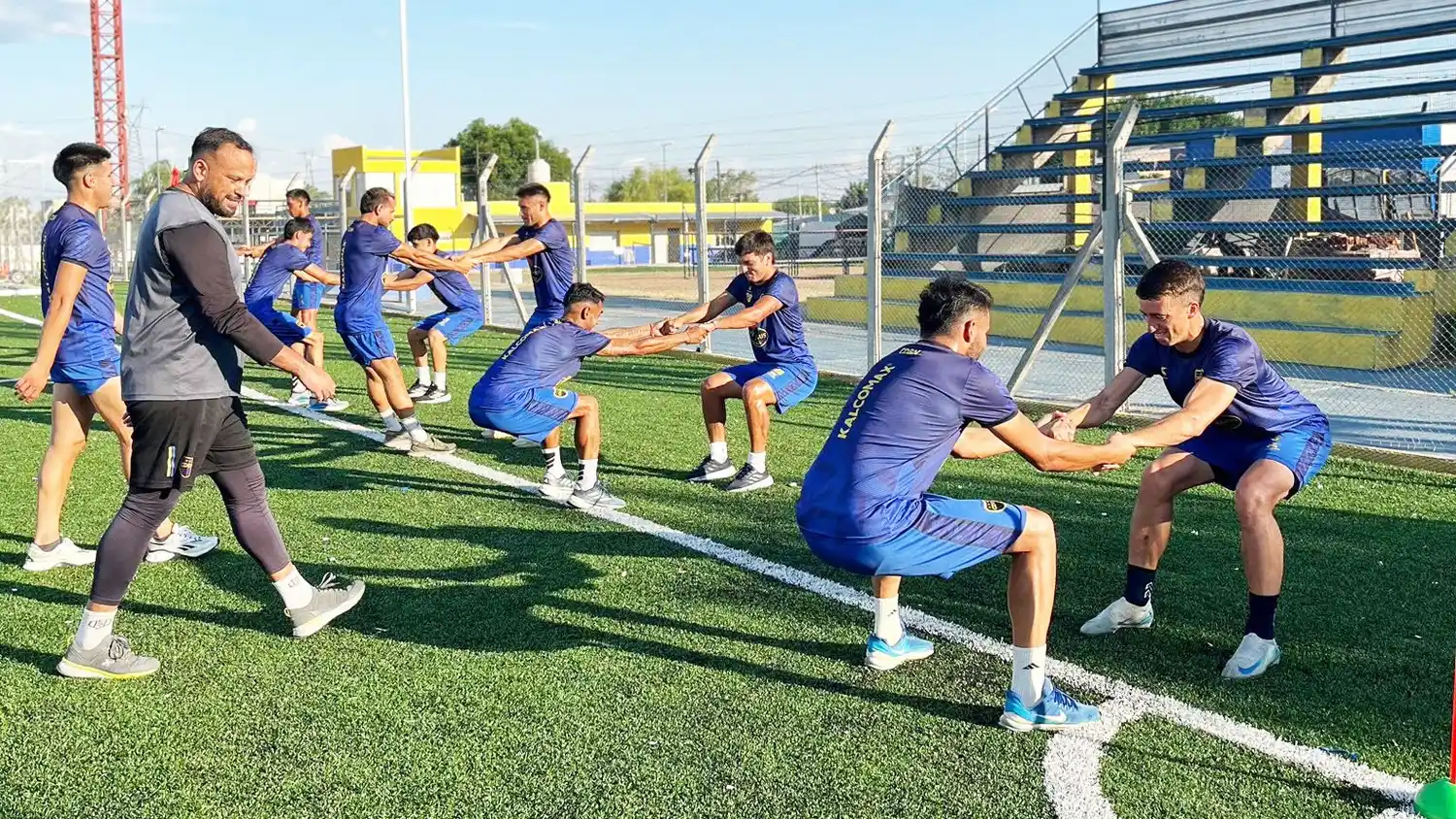 Defensores de Nébel se entrena para el primer partido de octavos ante Almagro de visitante