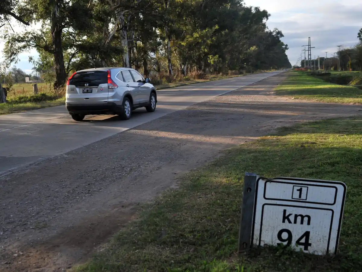 Viajaban con armas sin registro y la Caminera los detuvo en la ruta 1 