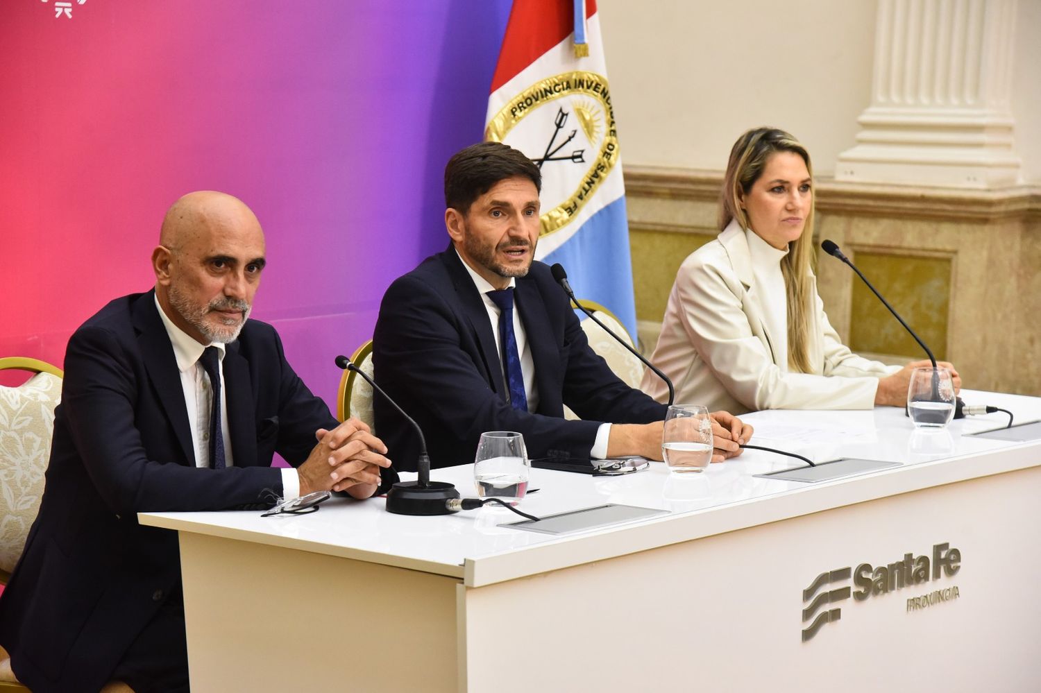 Pullaro: "Queremos que Ficha Limpia esté en la nueva Constitución" de Santa Fe