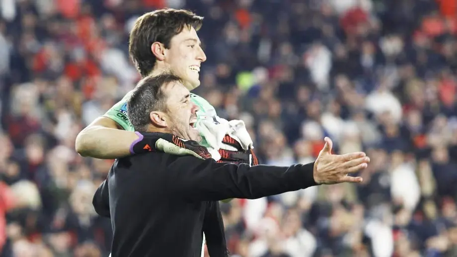 River recibe a Gimnasia y Esgrima La Plata, por un lugar en las semifinales