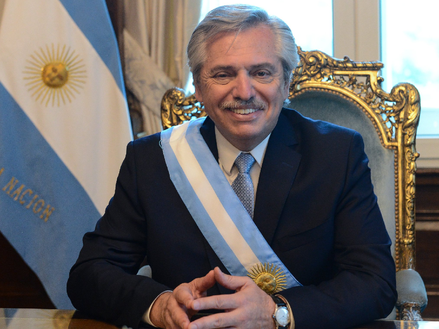 Créditos no bancarios que prometió Fernández abarcarán el 40% de la población
