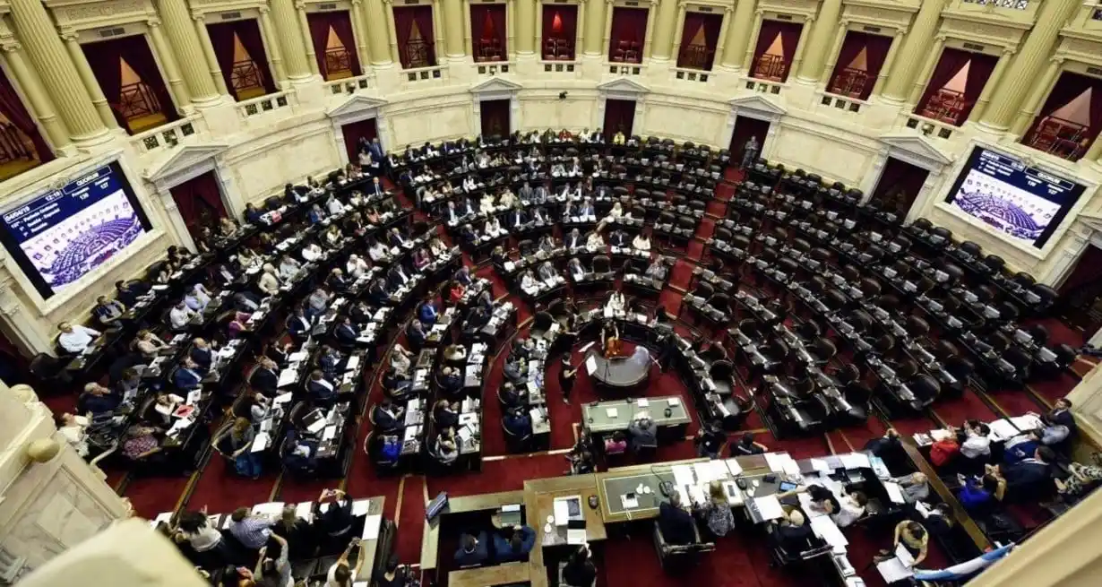 Este miércoles comienza el tratamiento de la Ley Bases en el recinto de la Cámara Baja.