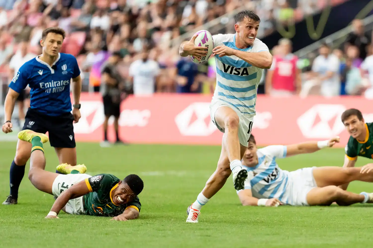 Pumas seven