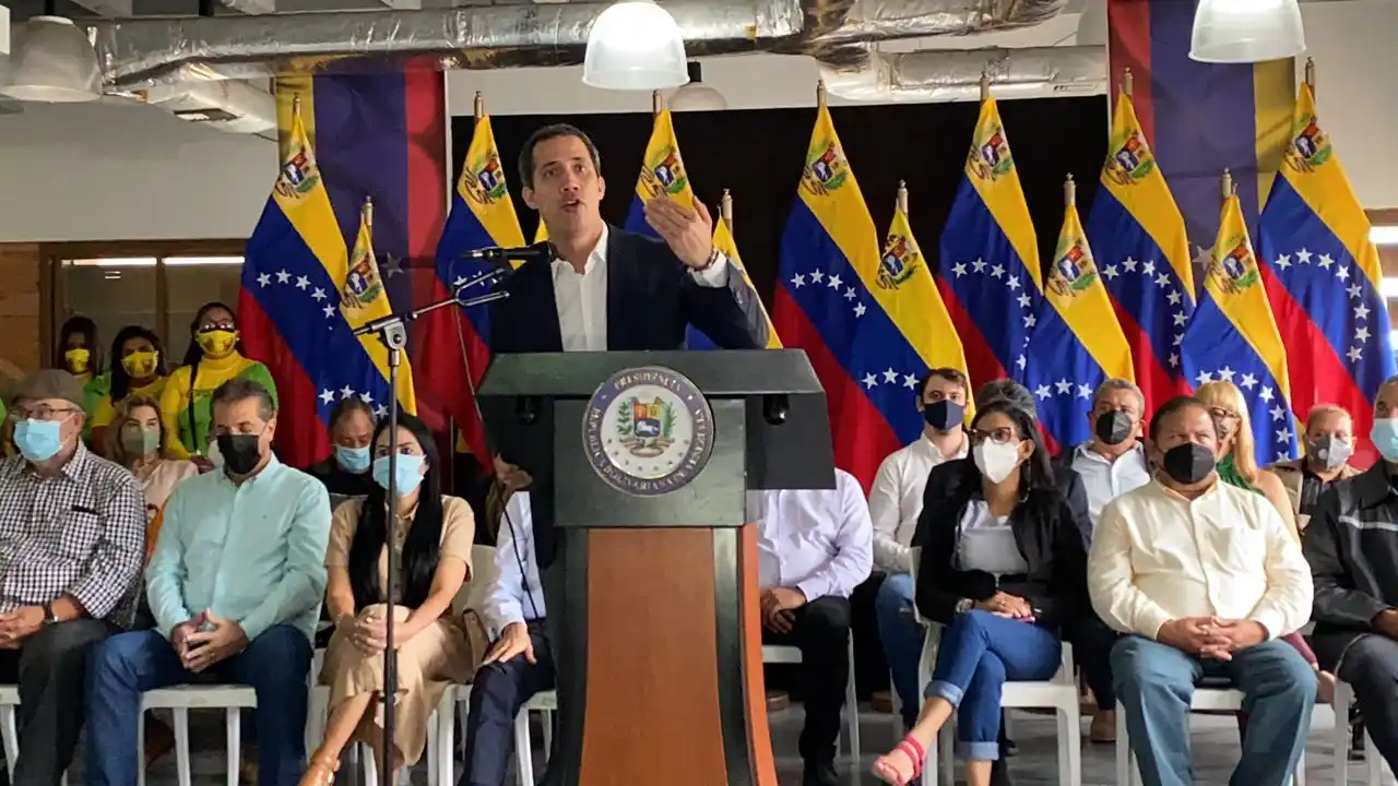 ¡AVIÓN EN ARGENTINA Y VISITA! Guaidó dice que relación de Maduro con Irán representa un peligro para la región