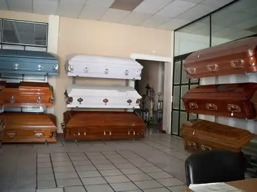 Avellaneda: Investigan a dueño de funeraria que ocultó dos cadáveres en su garage