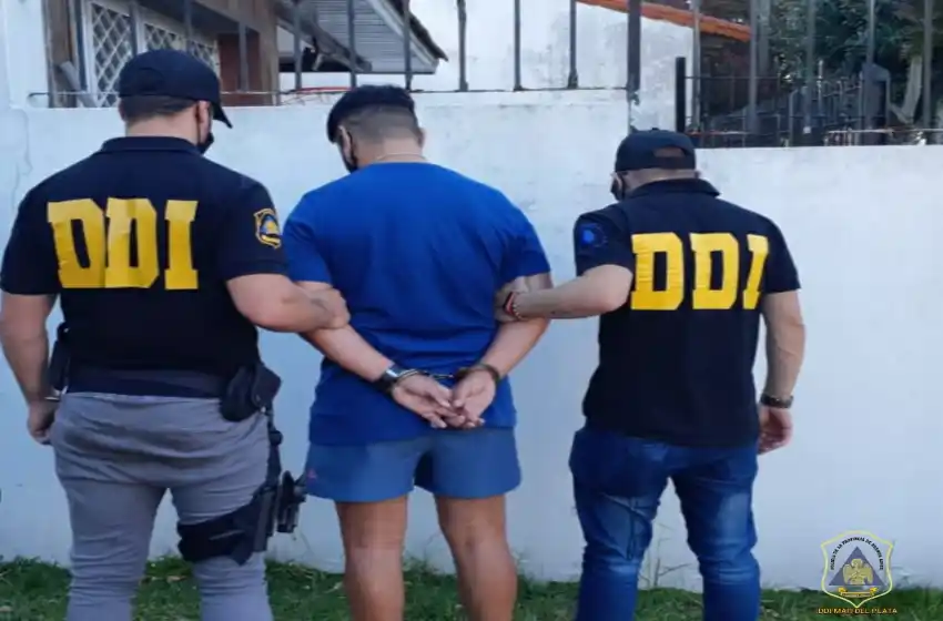 Detuvieron a un hombre por golpear a su novia, una estudiante de medicina 18 años menor