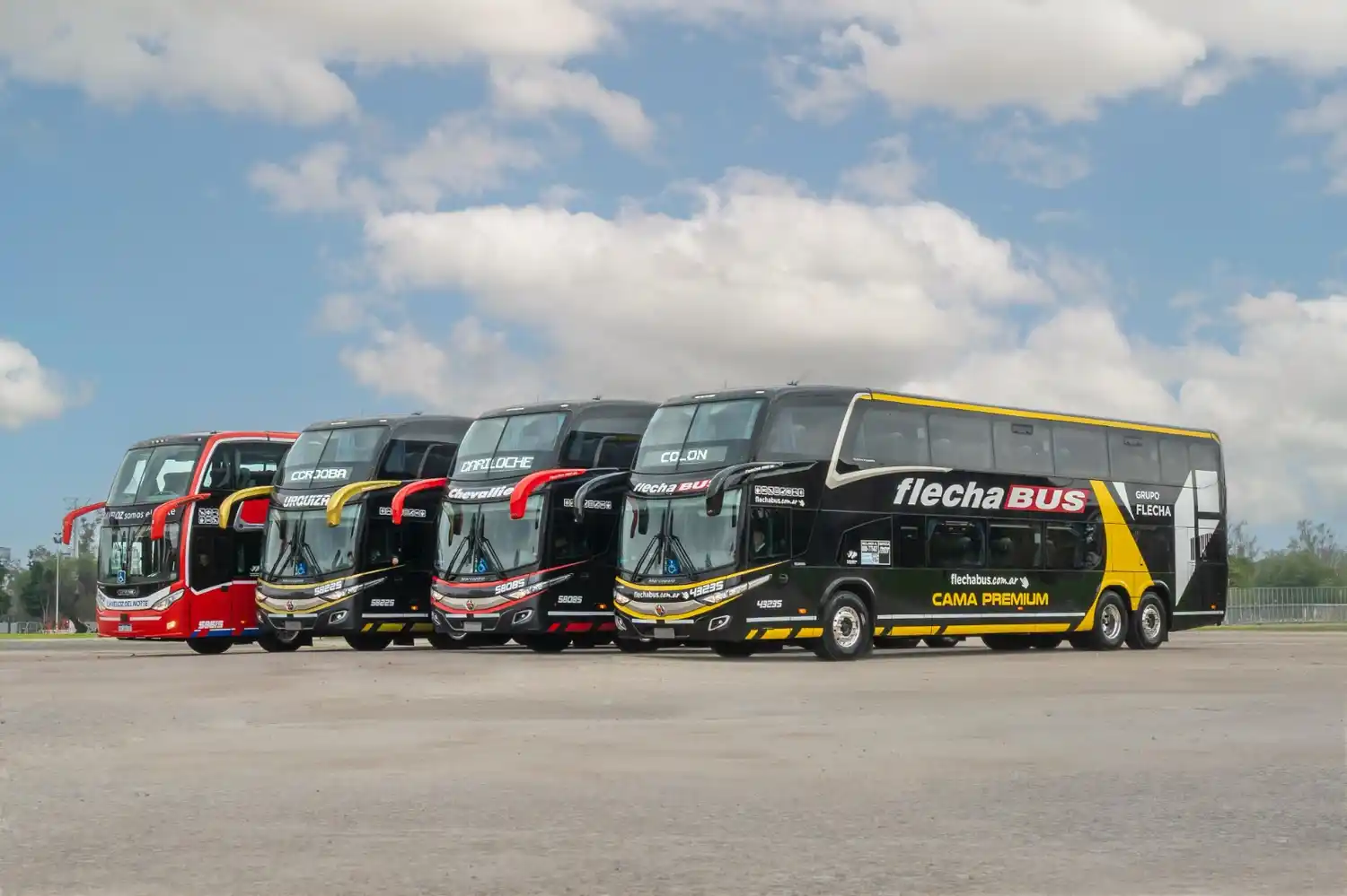 Grupo Flecha incorpora más de 170 nuevas unidades para sus servicios