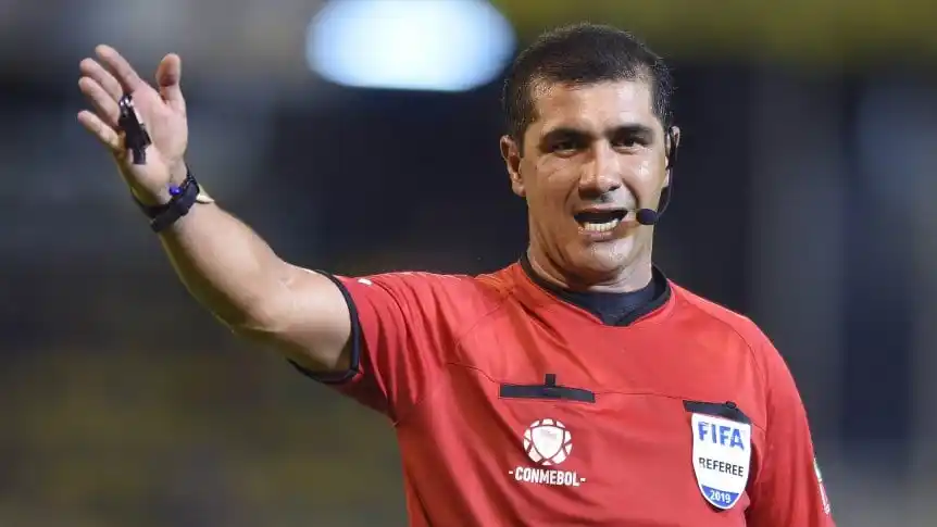 La AFA pedirá los audios de las comunicaciones del VAR