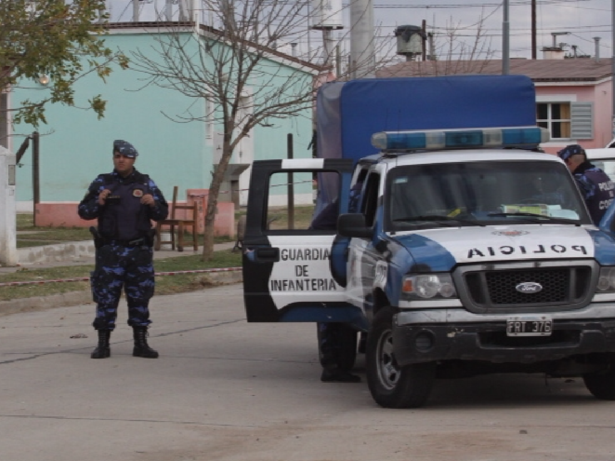 Murió baleada al quedar en medio de una pelea de bandas