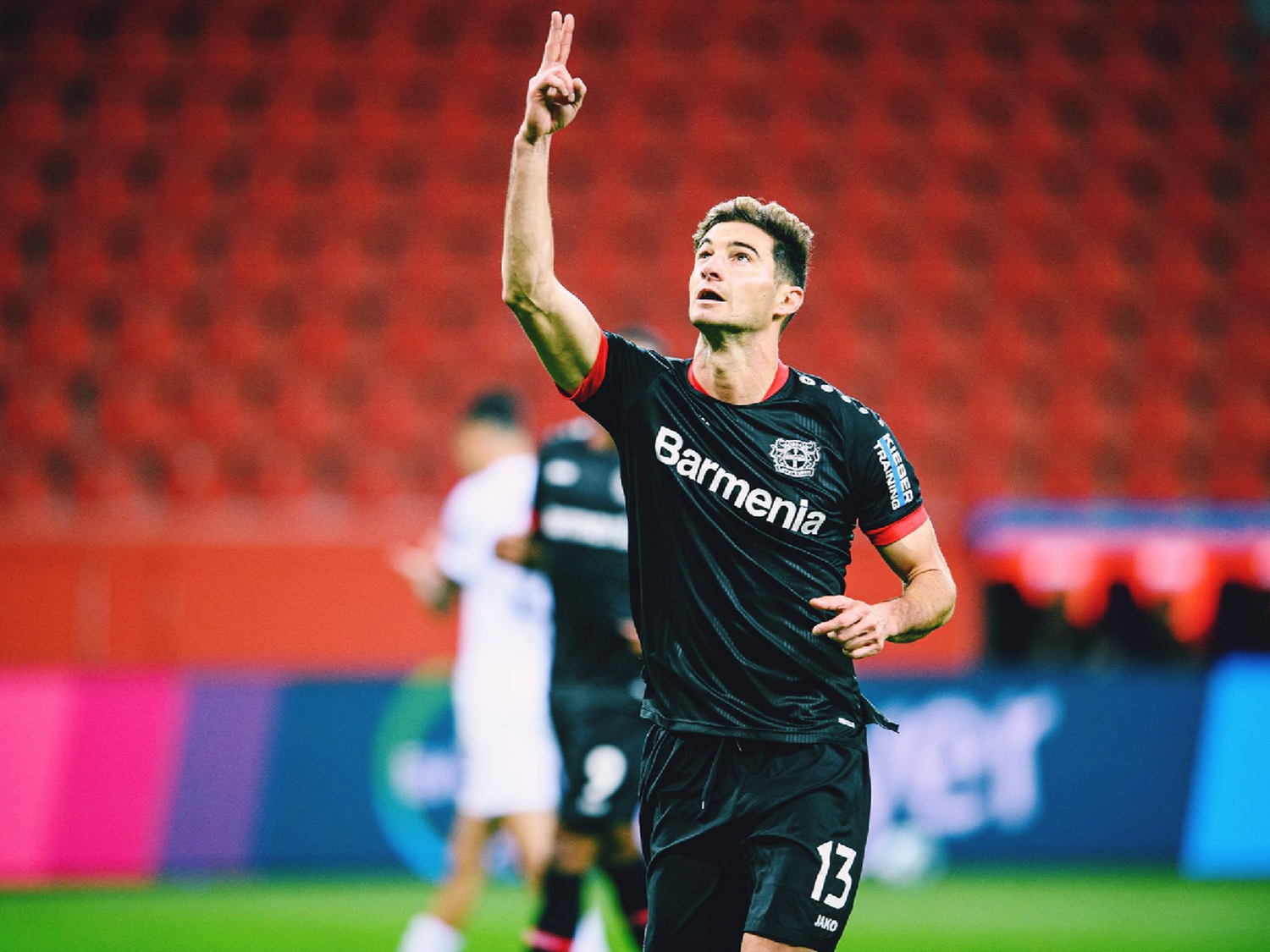 Doblete de Alario en el triunfo de Bayer Leverkusen