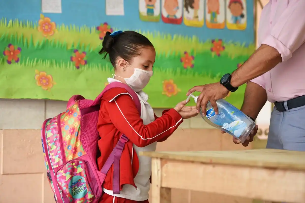 Clases presenciales: una campaña para que no se suspendan sumó miles de firmas en pocas horas