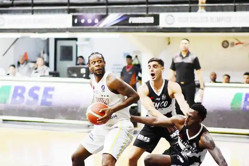 La Unión recibe a Olímpico
en el estadio Cincuentenario