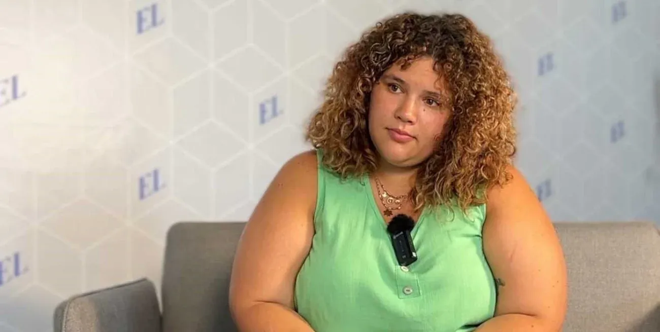 La entrevistada pasó por la redacción de El Litoral.