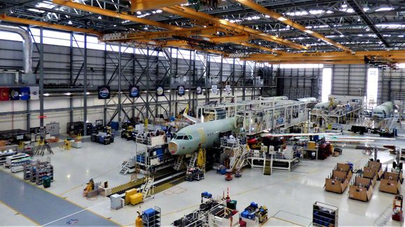 La cadena de suministro frena a Airbus: Aumentan los ingresos, pero los aviones no se entregan al ritmo esperado
