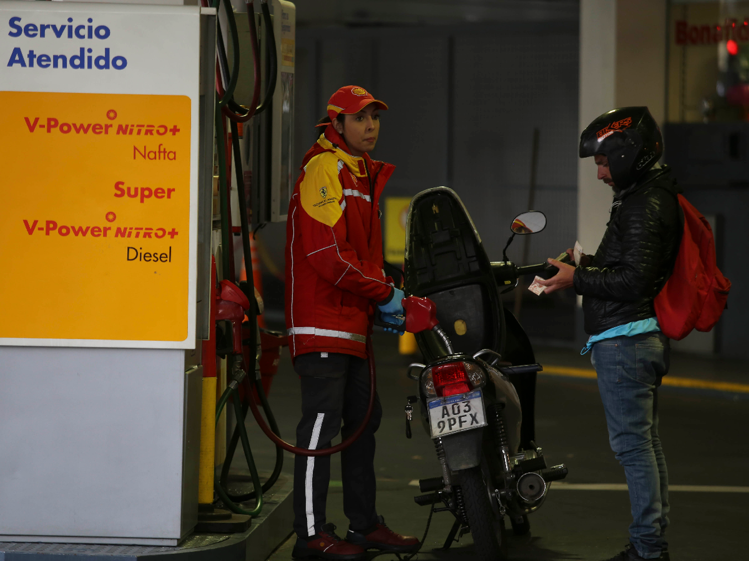 Shell dio marcha atrás y rebajó los combustibles