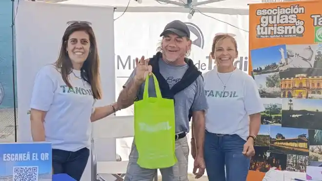 La Dirección de Turismo del Municipio realizó una estrategia de promoción regional en Ayacucho y Tres Arroyos.