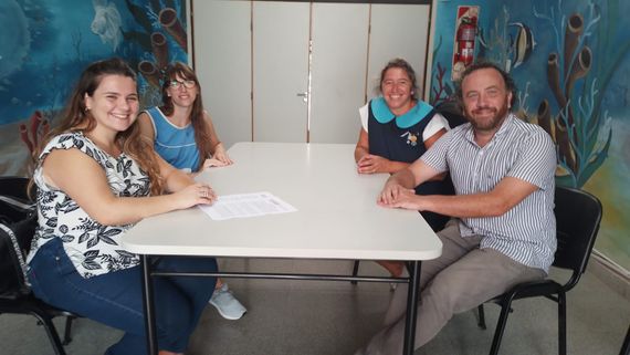 La Provincia firmó dos convenios para garantizar el acceso a la educación para niños tandilenses