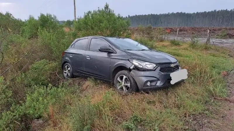 Un hombre perdió el control y despistó en la autovía Artigas