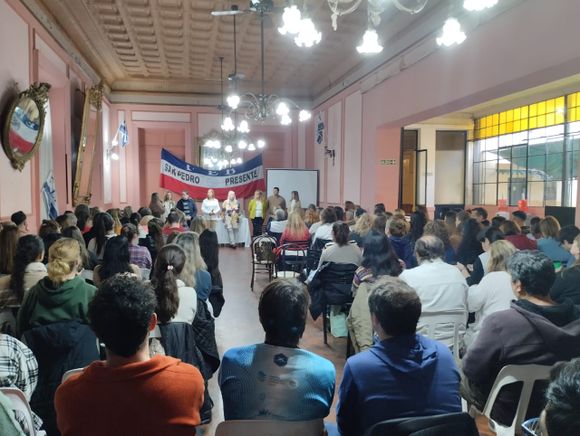 Más de 250 docentes de la región debatieron sobre violencia en las escuelas