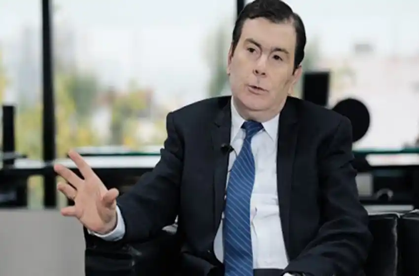 El gobernador de Santiago del Estero anunció que tiene coronavirus