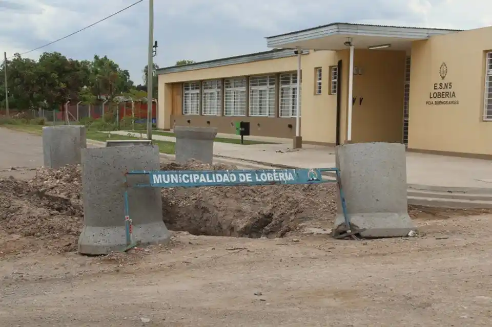 LOBERÍA: Concluyó etapa de la obra de  desagüe de la calle Deferrari