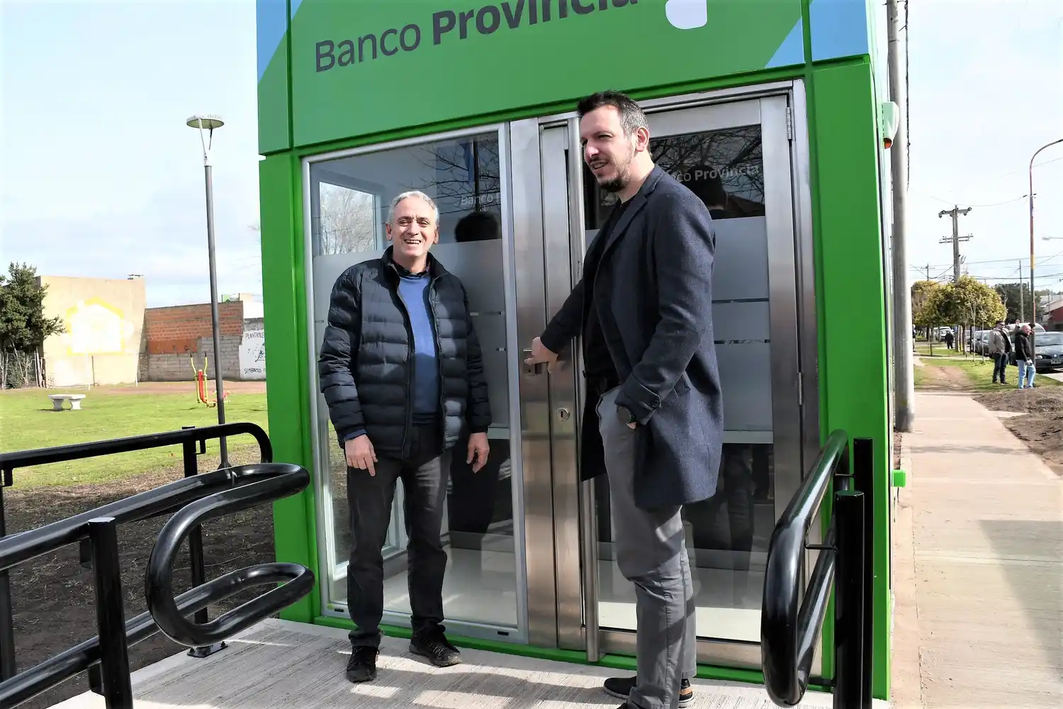 Fueron habilitados los nuevos cajeros automáticos en el Acceso Norte