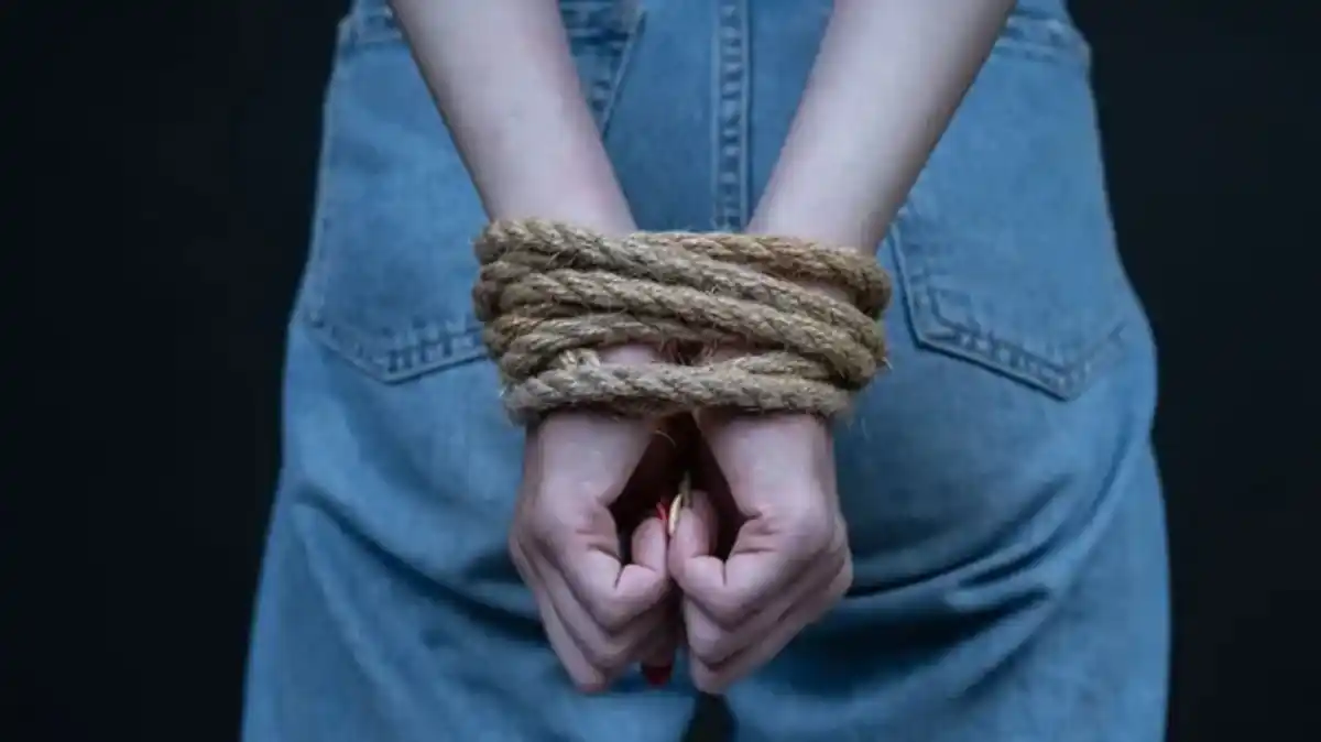 Rescatan a tres venezolanas en Trinidad y Tobago, eran víctimas de trata de personas