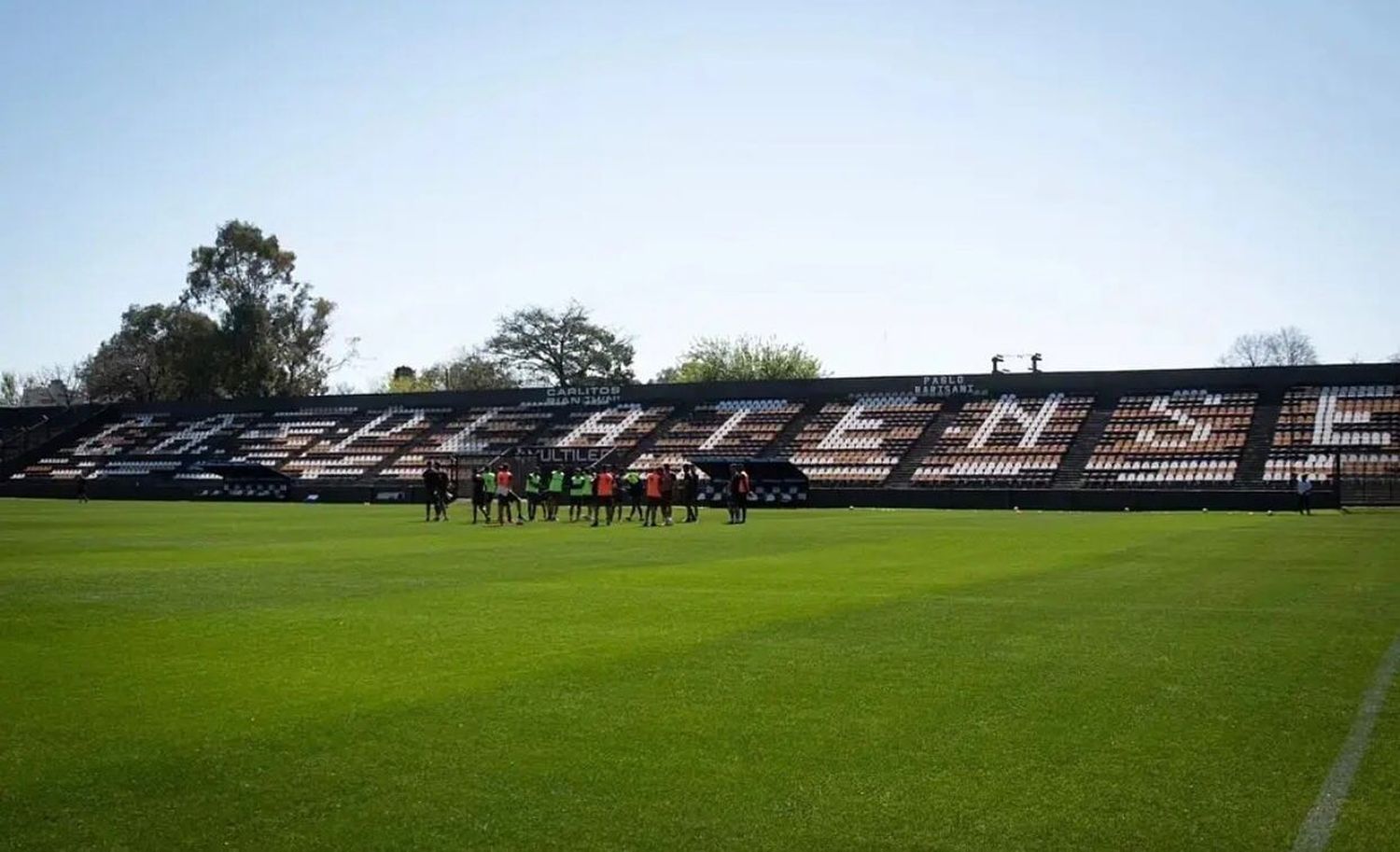 Tras un año y medio vuelve el público a los estadios de fútbol en la Provincia: Nación habilitó un aforo del 50%