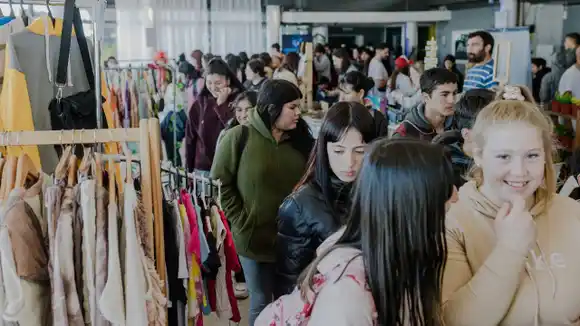 Festival P3RLA: consumo responsable, música y talleres en Plaza Mitre