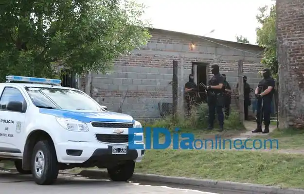 Allanamientos por drogas: identificaron a 35 personas y dos quedaron detenidas