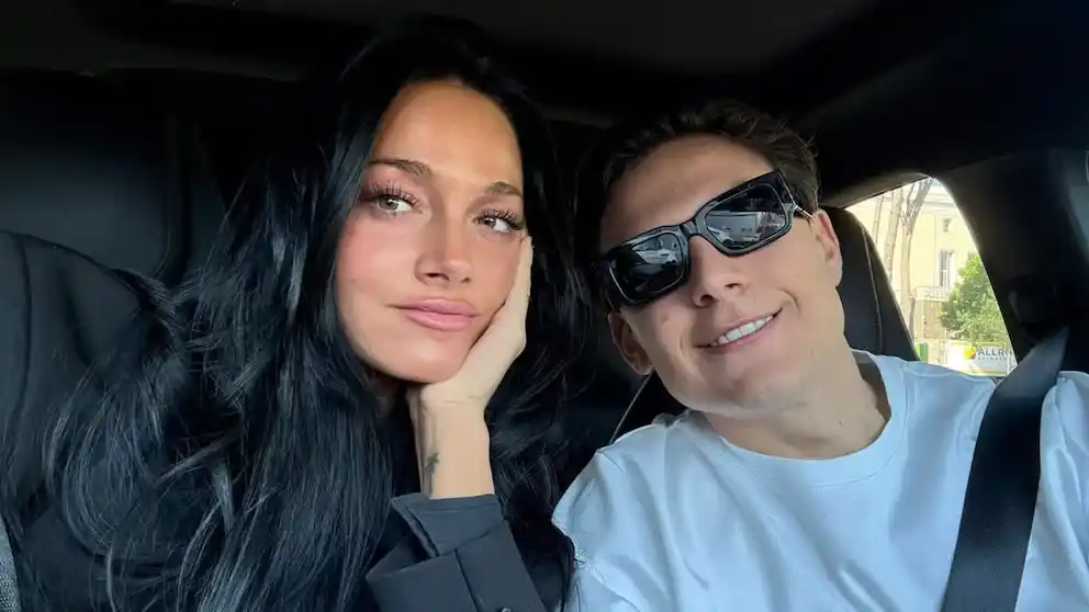 La pareja le dio la bienvenida a su primera hija juntos