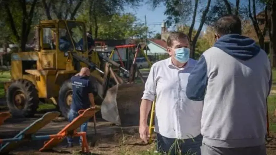 El Municipio realiza tareas de mejoramiento y arreglos en los barrios Termas Huinco y Juramento