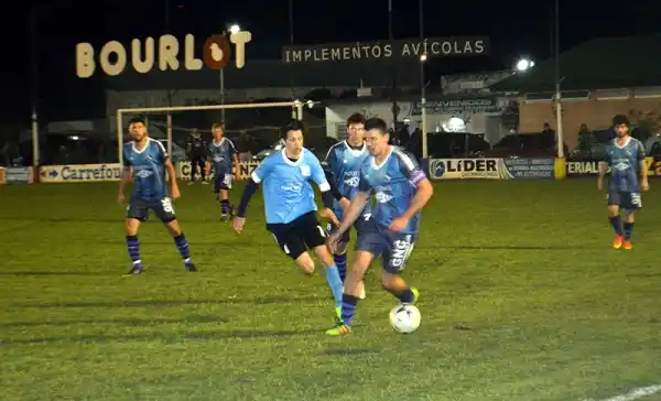 Deportivo no pudo quebrar a Defensores y terminaron en cero