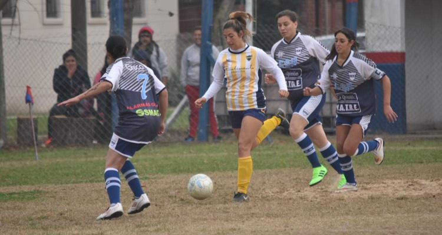 Torneo Ludmila Manicler: La acción siguió en El Tanque