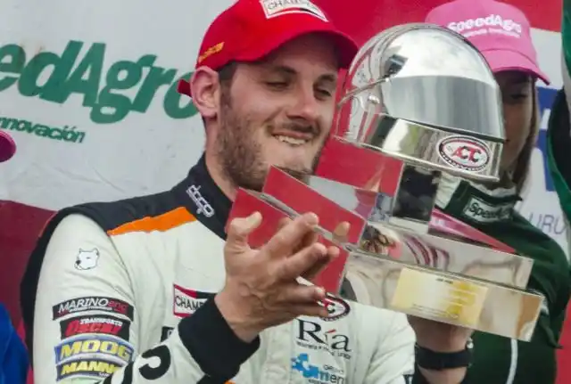 Nuevos rumbos para Mangoni