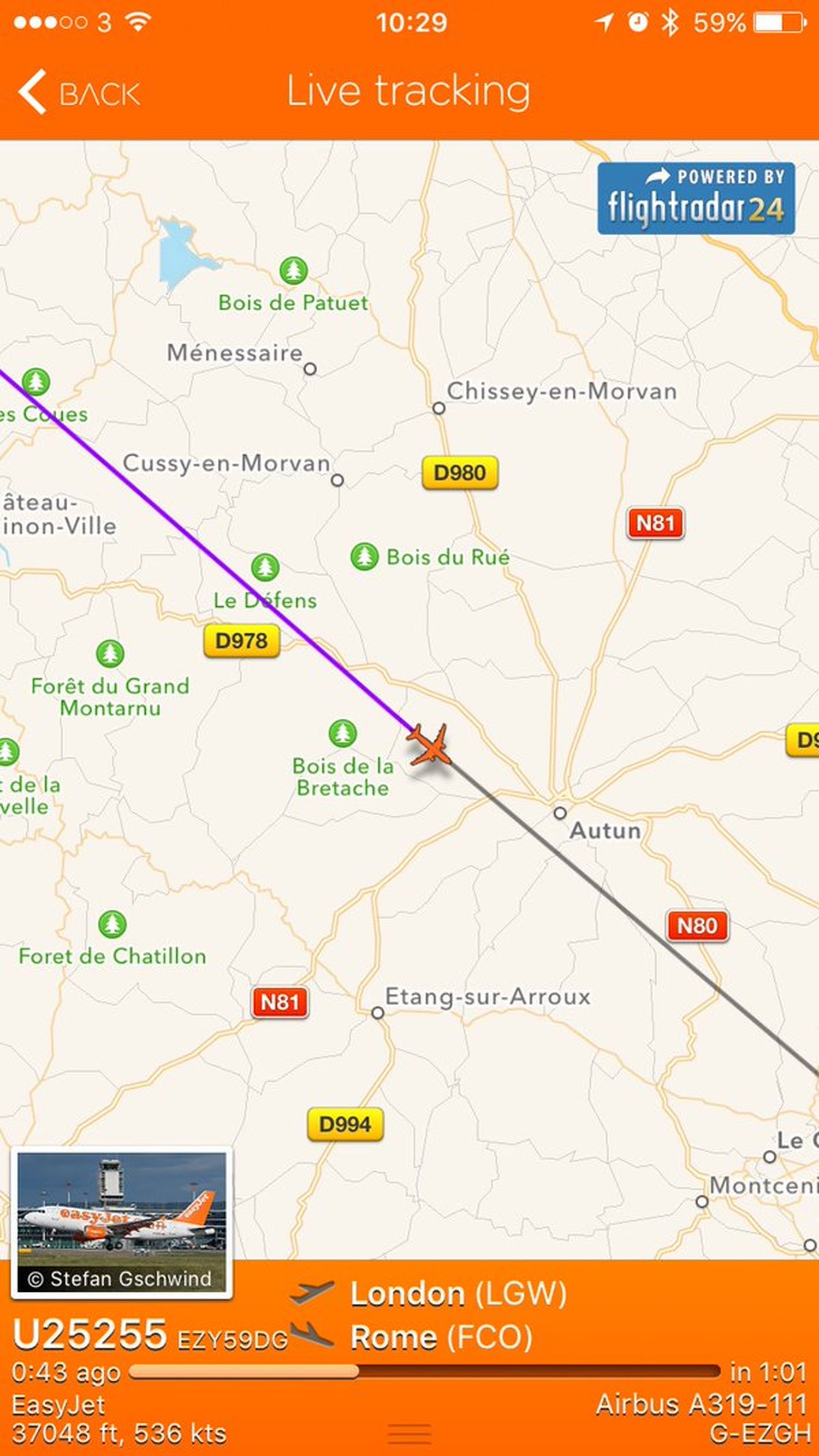 easyJet lanza la primera app de una aerolínea integrada con FlightRadar24