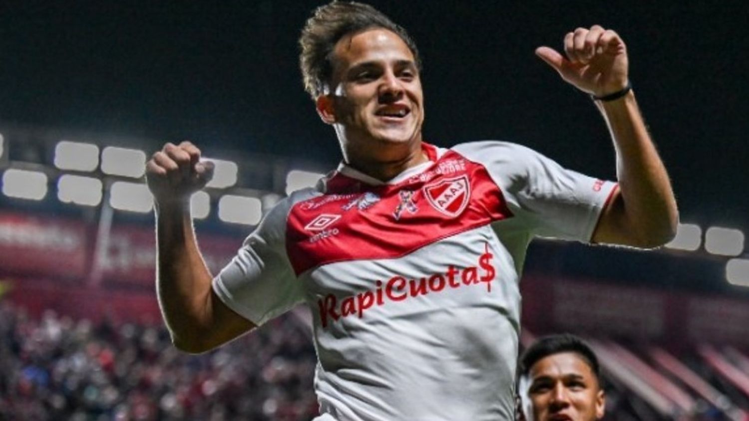 Argentinos goleó a Defensa