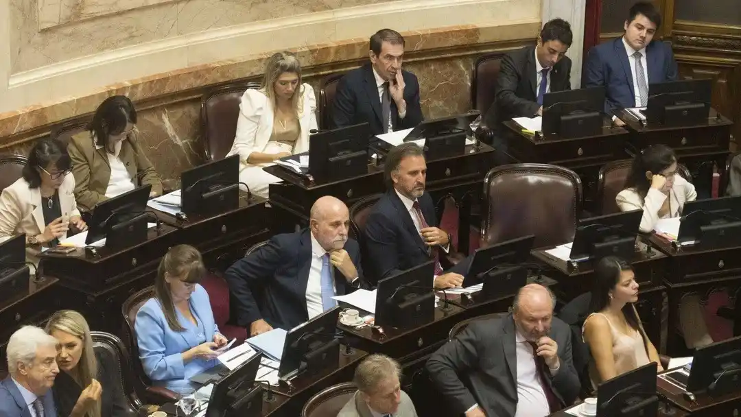 El aumento alcanza a senadores tras el acuerdo con personal legislativo